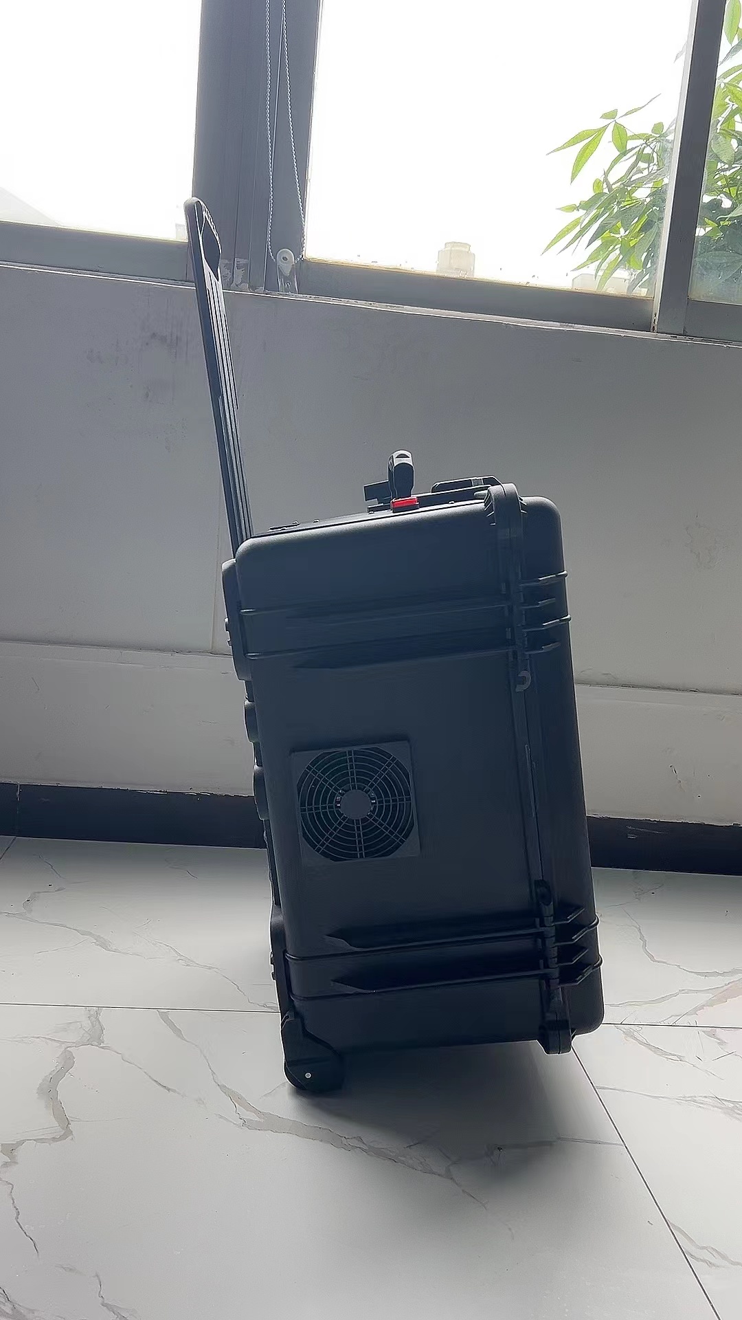 内江手拉箱型移动通信干扰器
